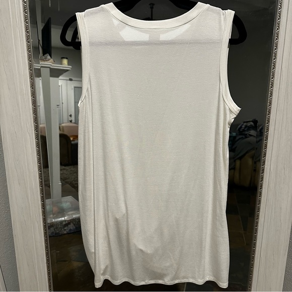 White Front Knot Sleeveless Tunic - Picture 2 of 2